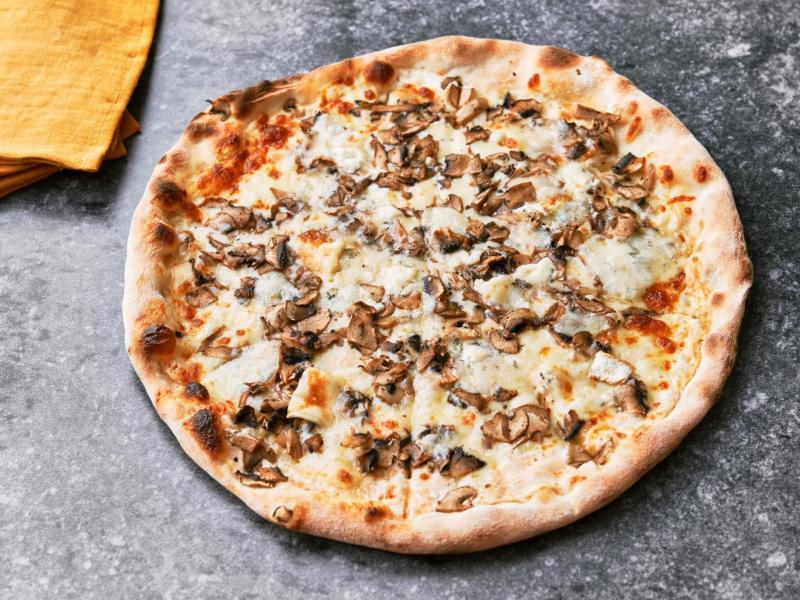 Pizza de Anchoas y aceitunas