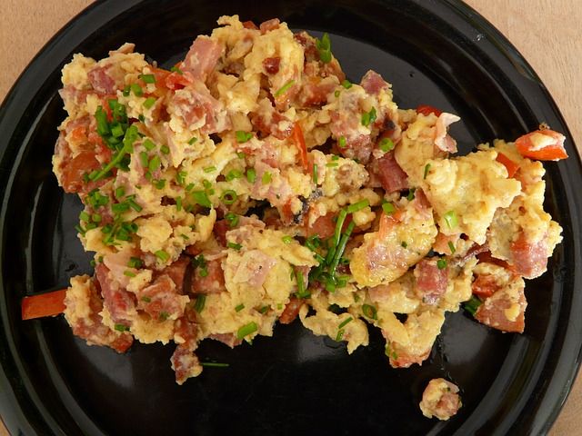 Huevos revueltos con chorizo